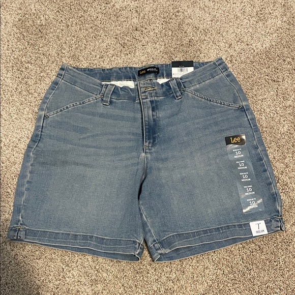 Lee Classic Light Blue Denim Shorts - Picture 1 of 2